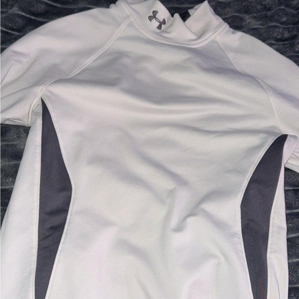 Under Armour White Fitted Top